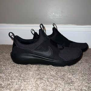All Black Nike Flex Runner Shoes with the box. Size 8